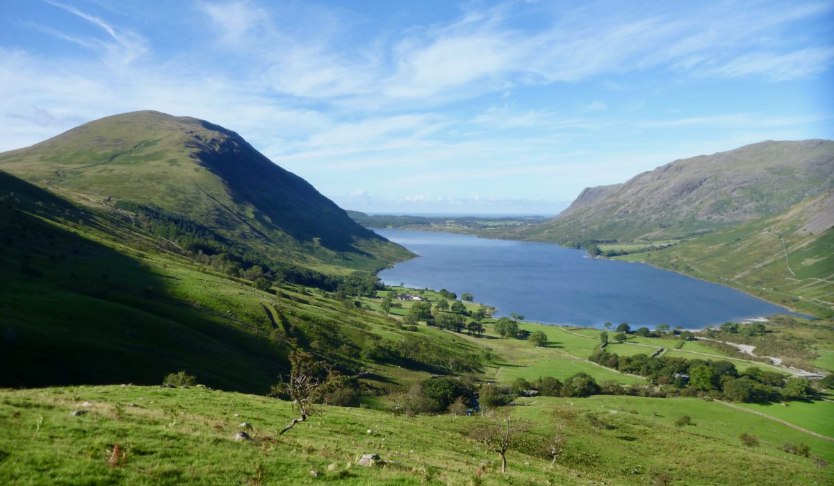 picture showing wast water lake district