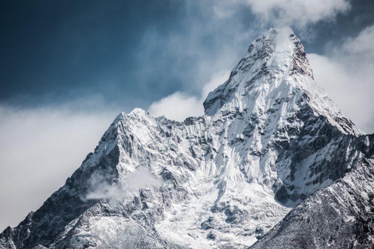 Himalayan-peak-everest